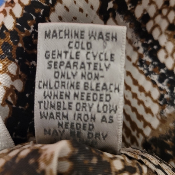 Chicos snake print long sleeved shirt size 2 - Picture 5 of 8